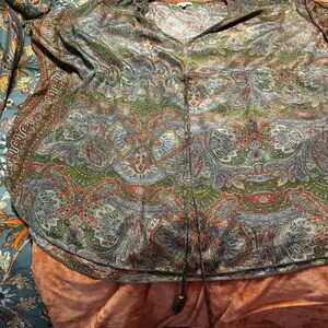 EARTHBOUND Green and Orange Paisley Top XL